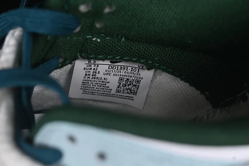 All categories Nk SB Dunk Series Nk SB Dunk Low High-end customized low-top sneakers Nike Dunk Low Spirit Snake Xiangrui Advanced deconstruction rendering white blue low-top casual sneakers DD1391-101